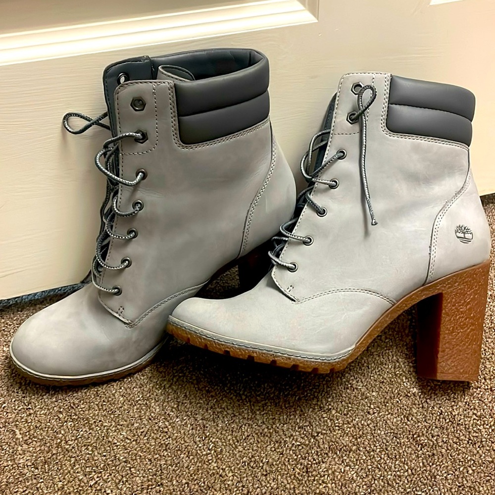 Women’s Timberland high heeled boots size 10 like new